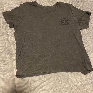 Gray crop top shirt